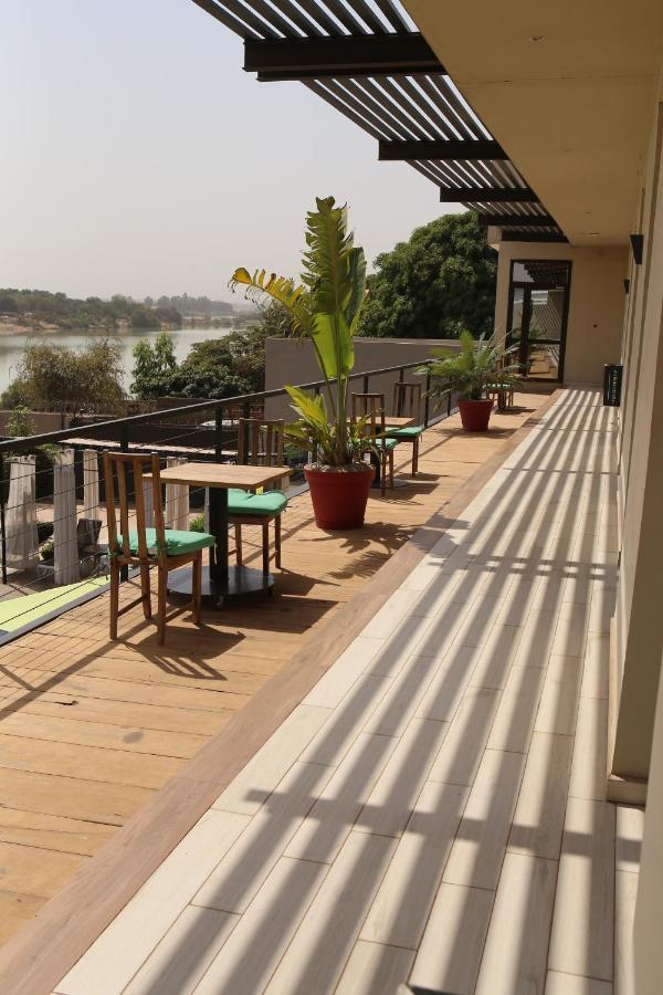 Au Bord De L'Eau Hotel Bamako Buitenkant foto