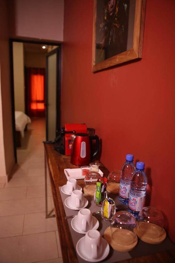 Au Bord De L'Eau Hotel Bamako Buitenkant foto