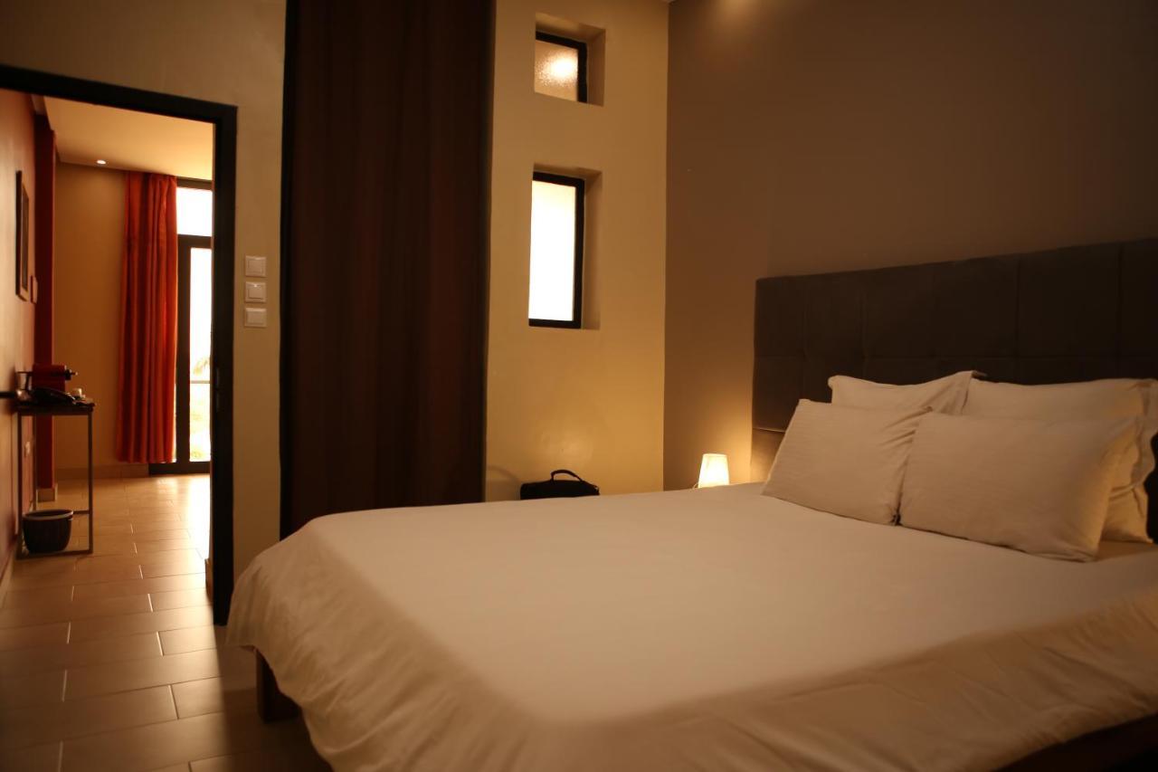 Au Bord De L'Eau Hotel Bamako Buitenkant foto