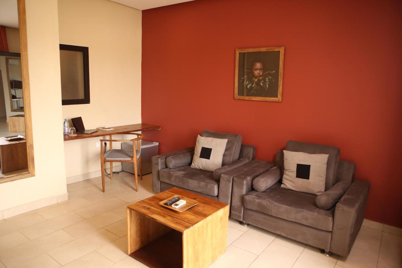 Au Bord De L'Eau Hotel Bamako Buitenkant foto