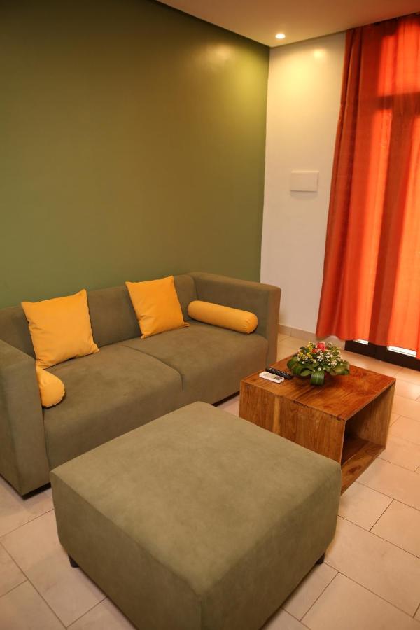 Au Bord De L'Eau Hotel Bamako Buitenkant foto
