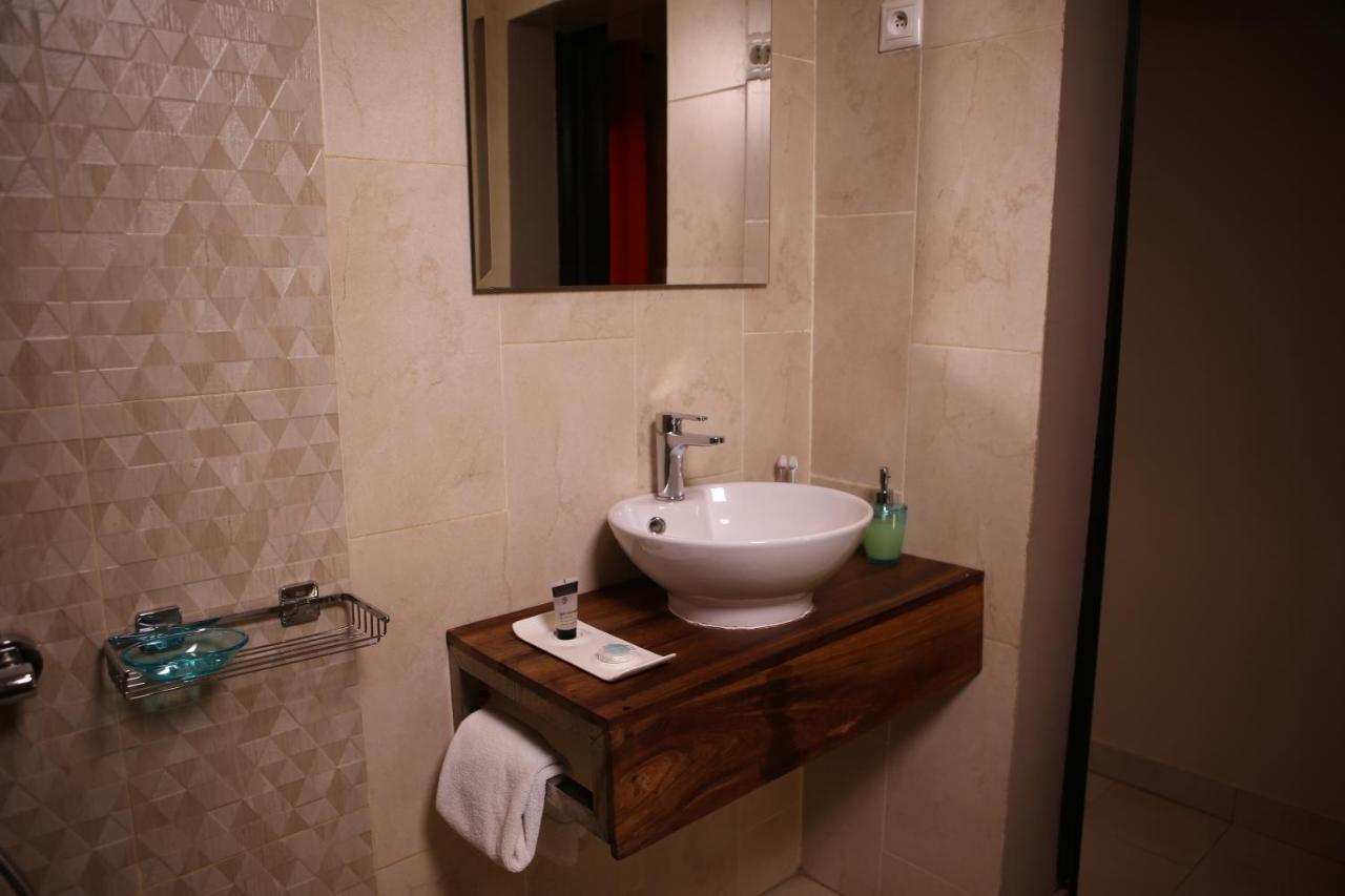 Au Bord De L'Eau Hotel Bamako Buitenkant foto